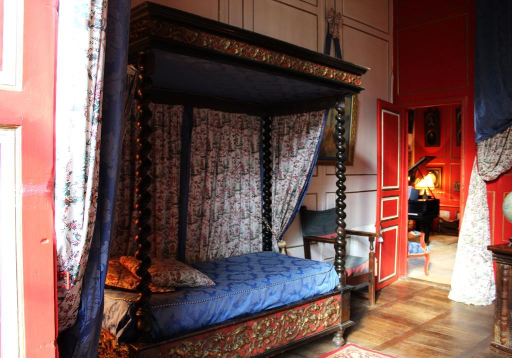 Chateau Du Boschet Bed & Breakfast Bourg-des-Comptes Exterior photo